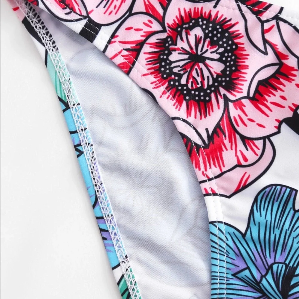 🆕Floral off shoulder strapless bikini set